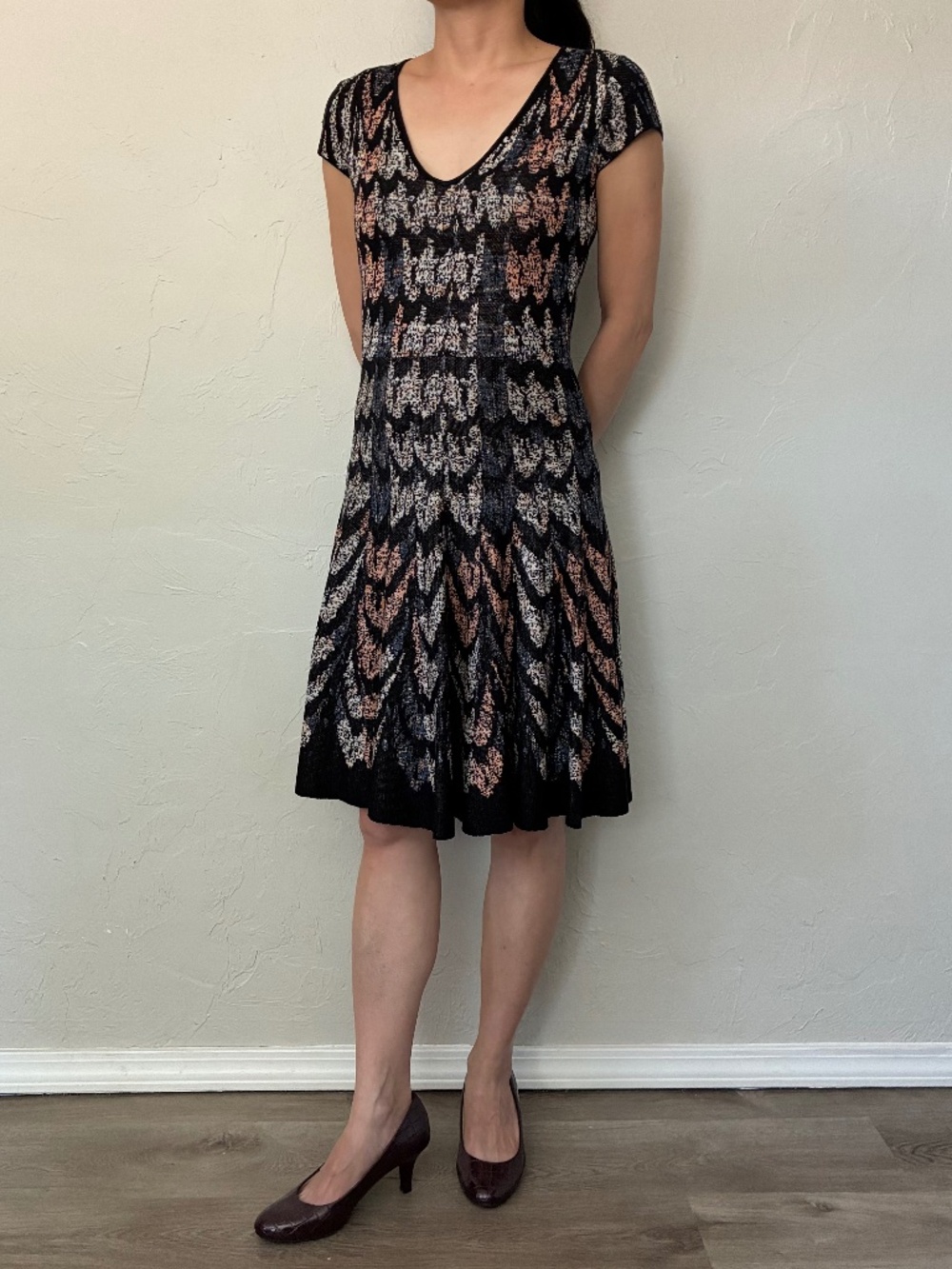 BCBGMAXAZRIA Black Silk Blend Sweater Knit Knee Length Dress XXS